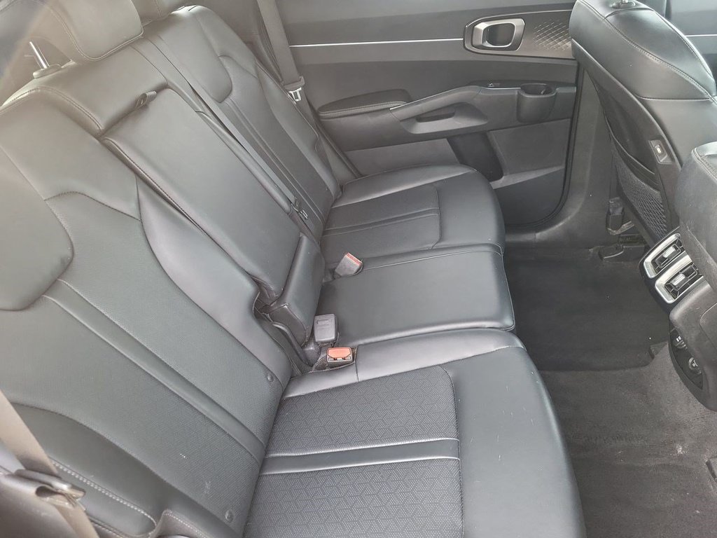 Used 2023 Kia Sorento S w/ Panoramic Sunroof Package FWD image 34