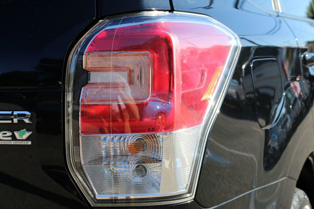 Used 2017 Subaru Forester 2.5i Premium w/ All-Weather Package image 37