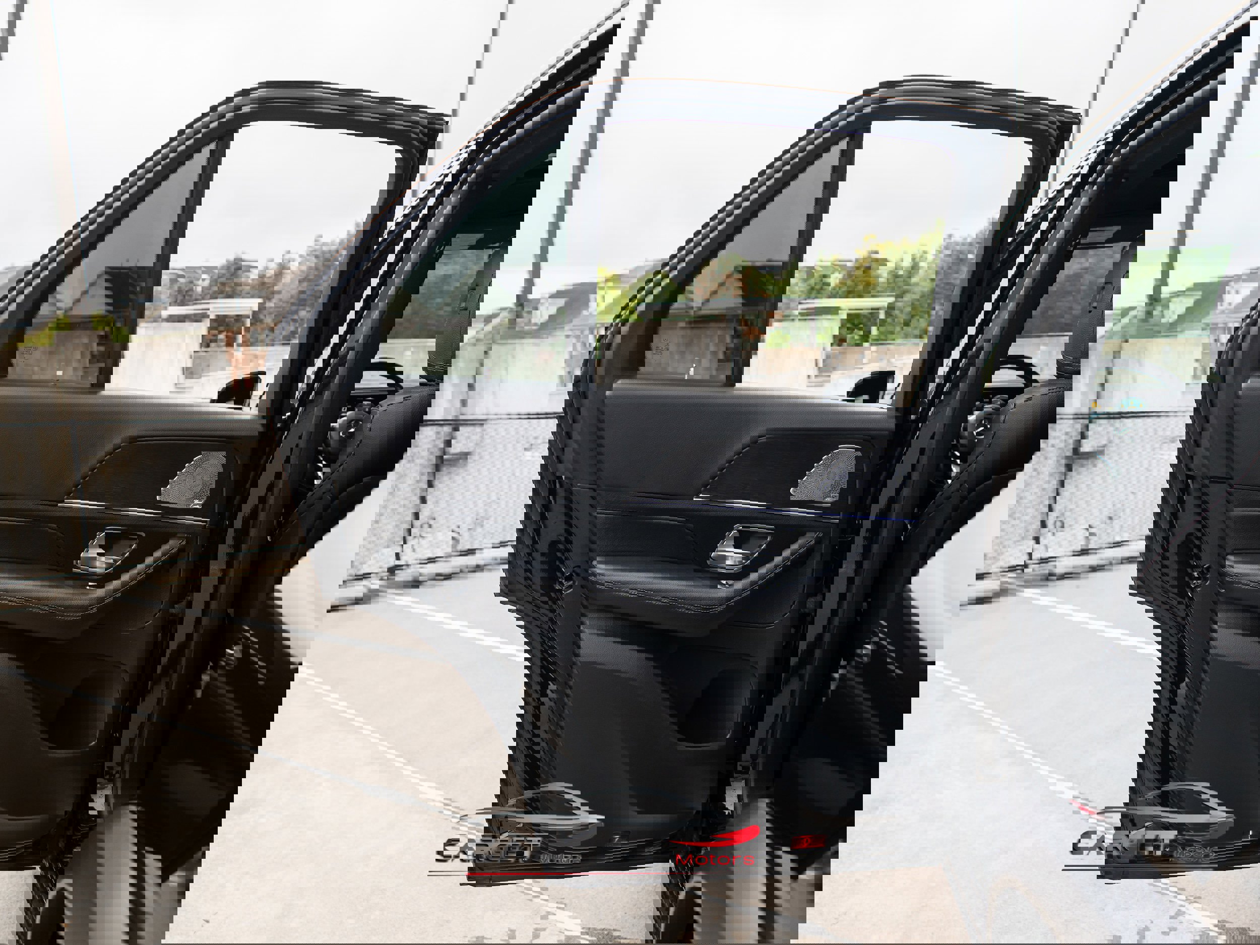 Used 2021 Mercedes-Benz GLE 350 4MATIC w/ Premium Package image 41