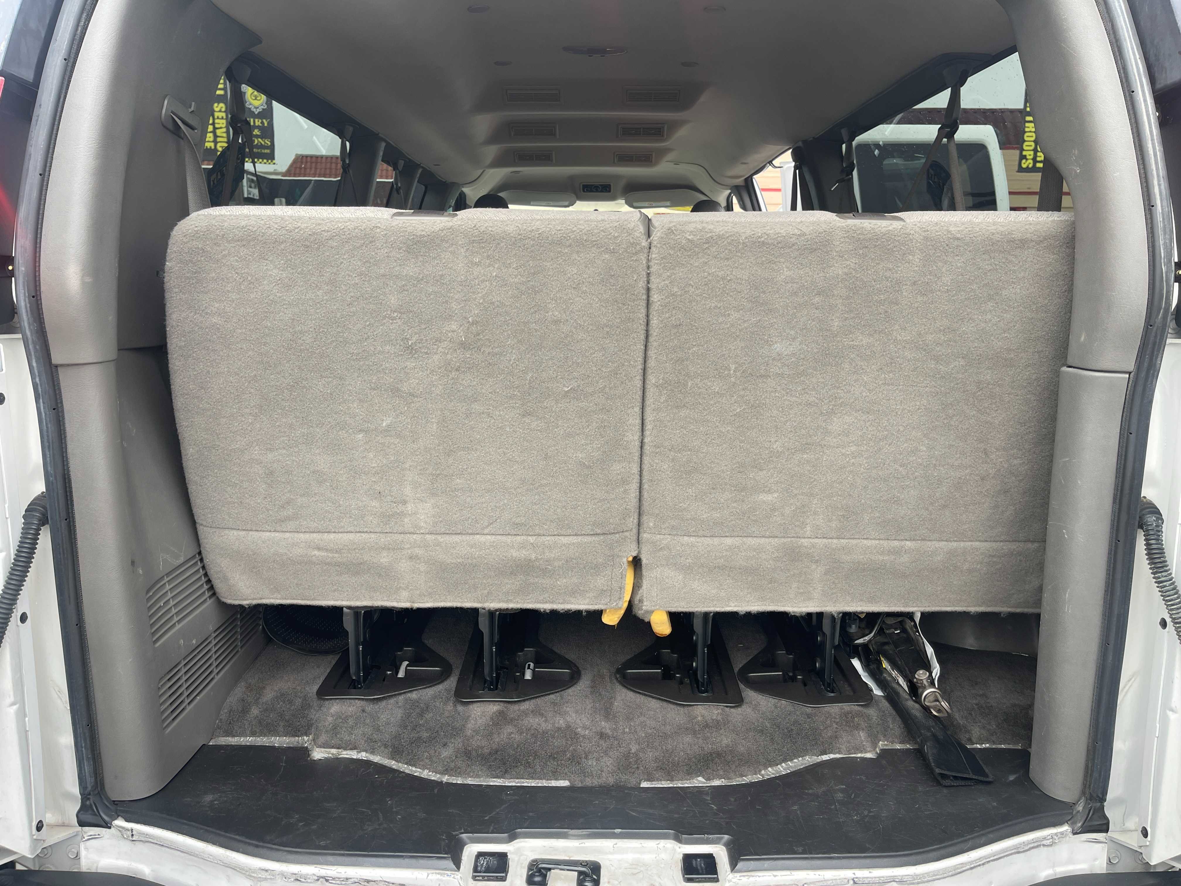 Used 2016 Chevrolet Express 3500 LT w/ LT Preferred Equipment Group image 8