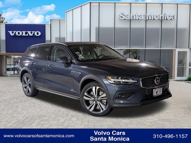 New 2026 Volvo V60 B5 Cross Country Plus w/ Climate Package AWD/4WD image 1
