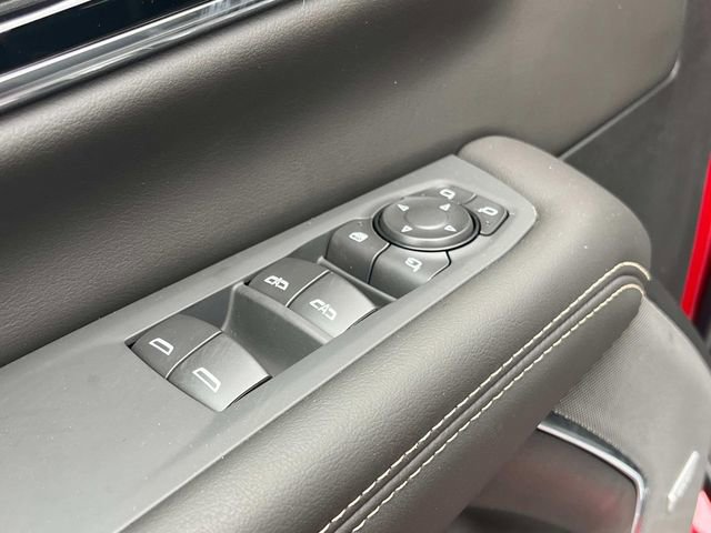 New 2026 GMC Yukon Elevation image 28