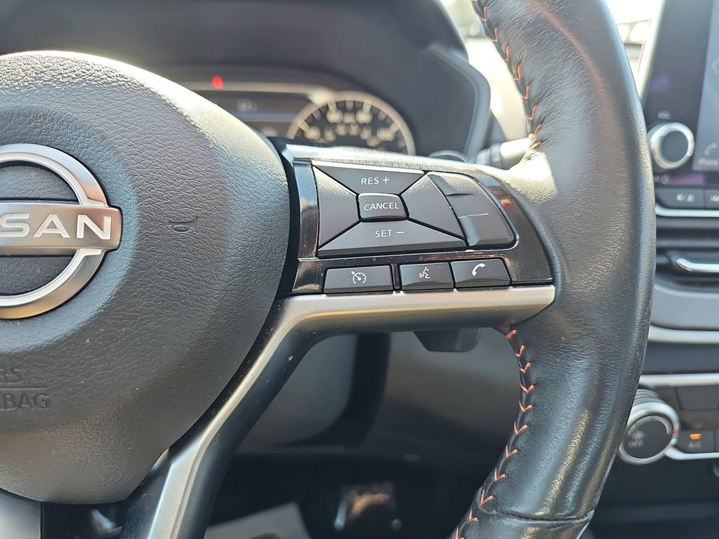 Used 2024 Nissan Altima 2.5 SR FWD image 23