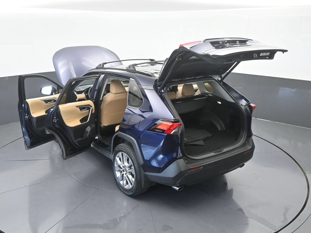 Used 2025 Toyota RAV4 XLE Premium FWD image 68