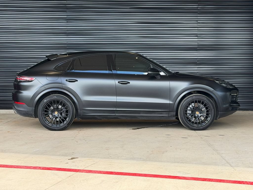 Certified 2021 Porsche Cayenne Coupe AWD/4WD image 10