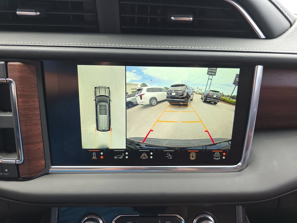 Used 2023 GMC Yukon Denali Ultimate AWD/4WD image 23