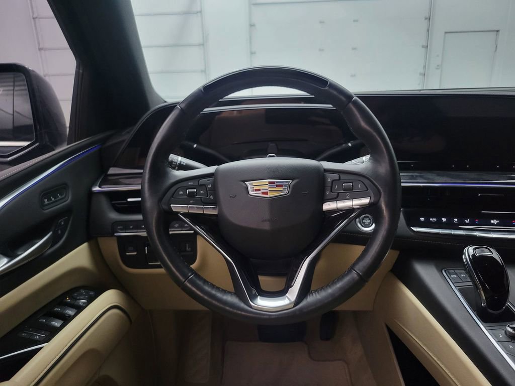 Used 2023 Cadillac Escalade Premium Luxury w/ Performance Package image 22