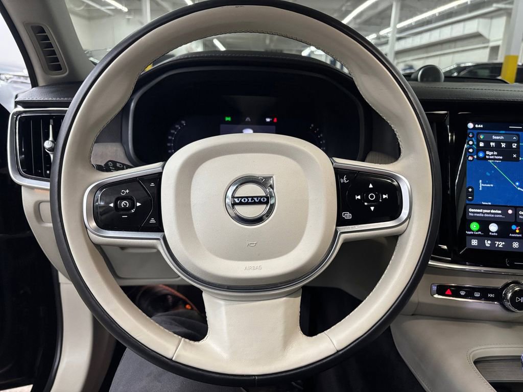 Certified 2025 Volvo S90 B6 Ultra w/ Lounge Package image 21