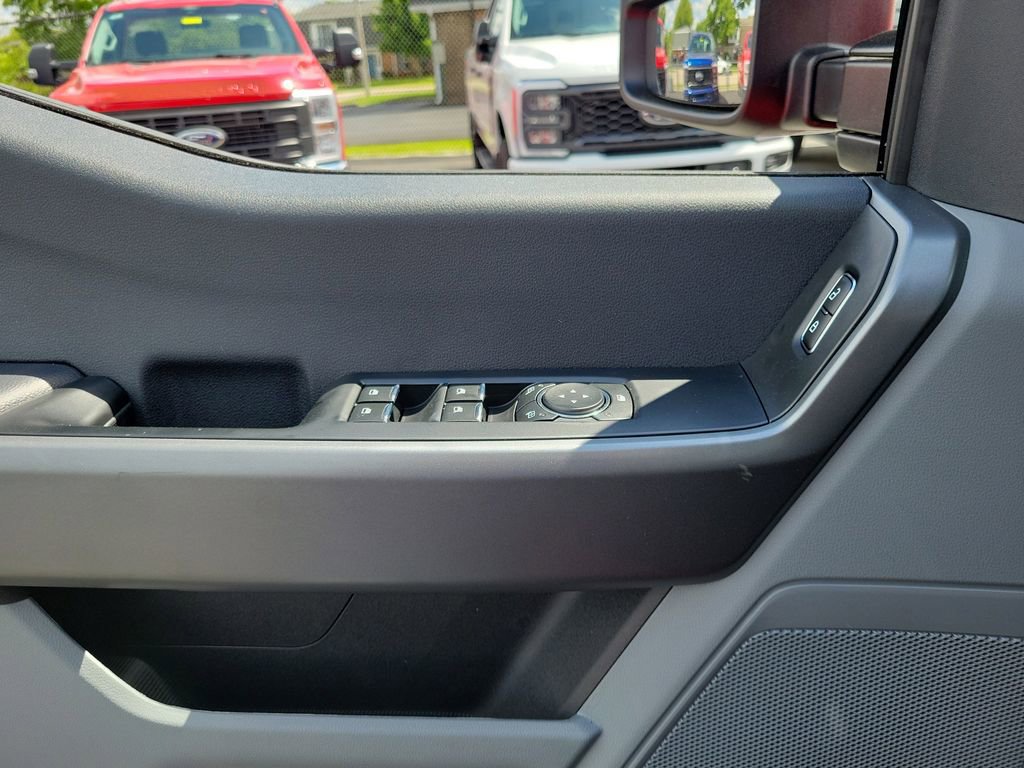 New 2026 Ford F250 XL w/ STX Appearance Package AWD/4WD image 20