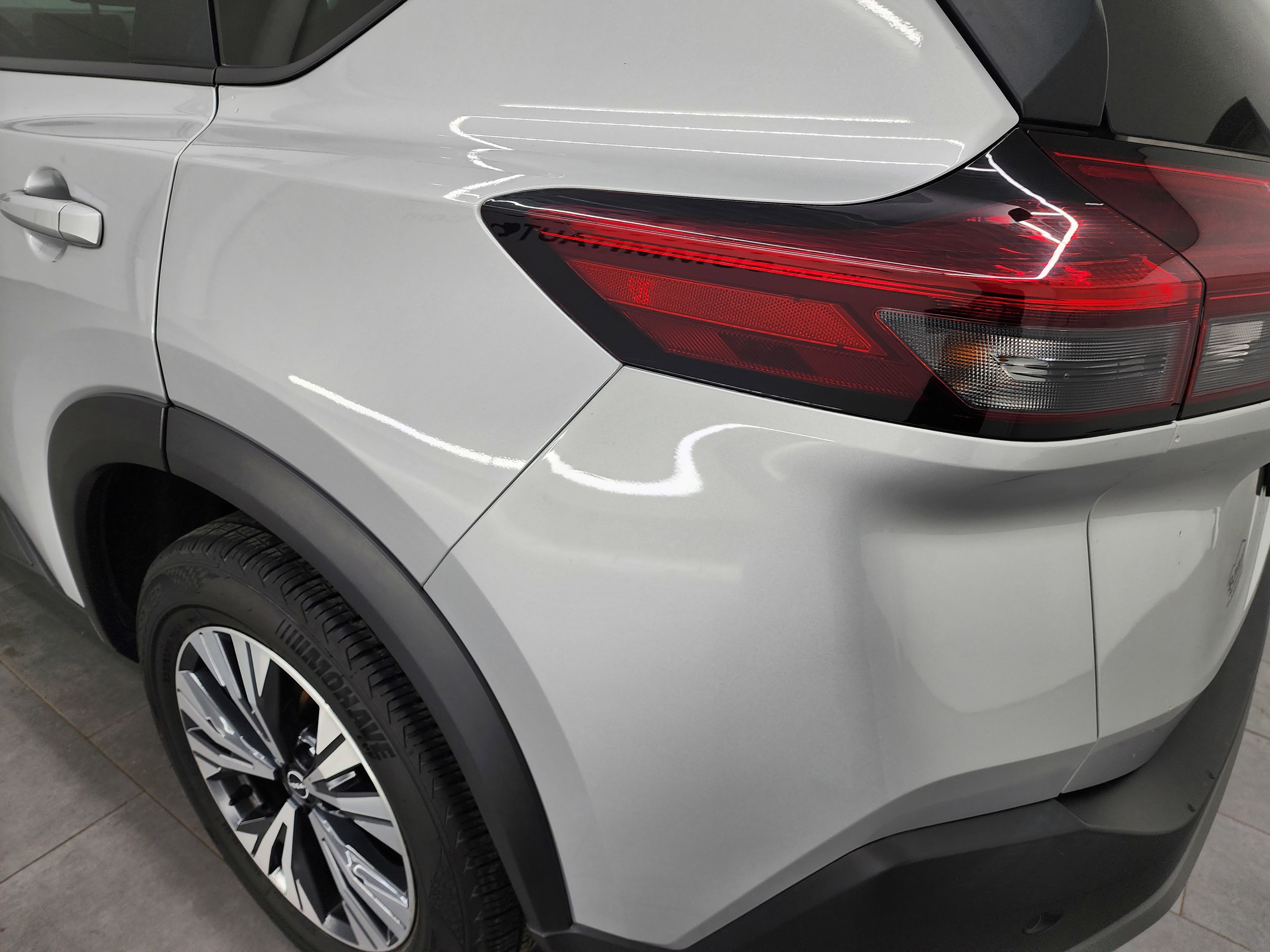 Used 2023 Nissan Rogue SV image 29