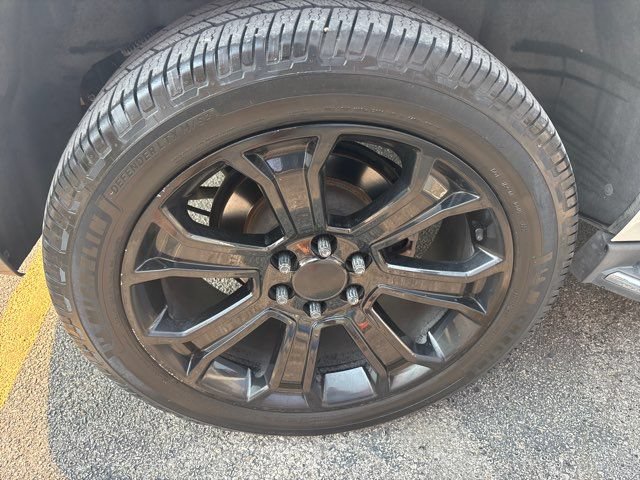 Used 2016 GMC Yukon Denali RWD image 10