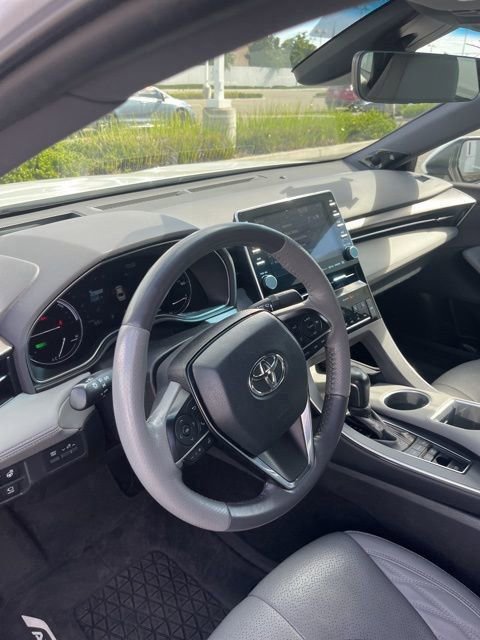 Used 2020 Toyota Avalon Limited w/ Advanced Safety Package FWD image 13