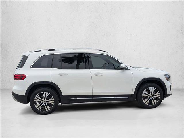 Used 2025 Mercedes-Benz GLB 250 image 4