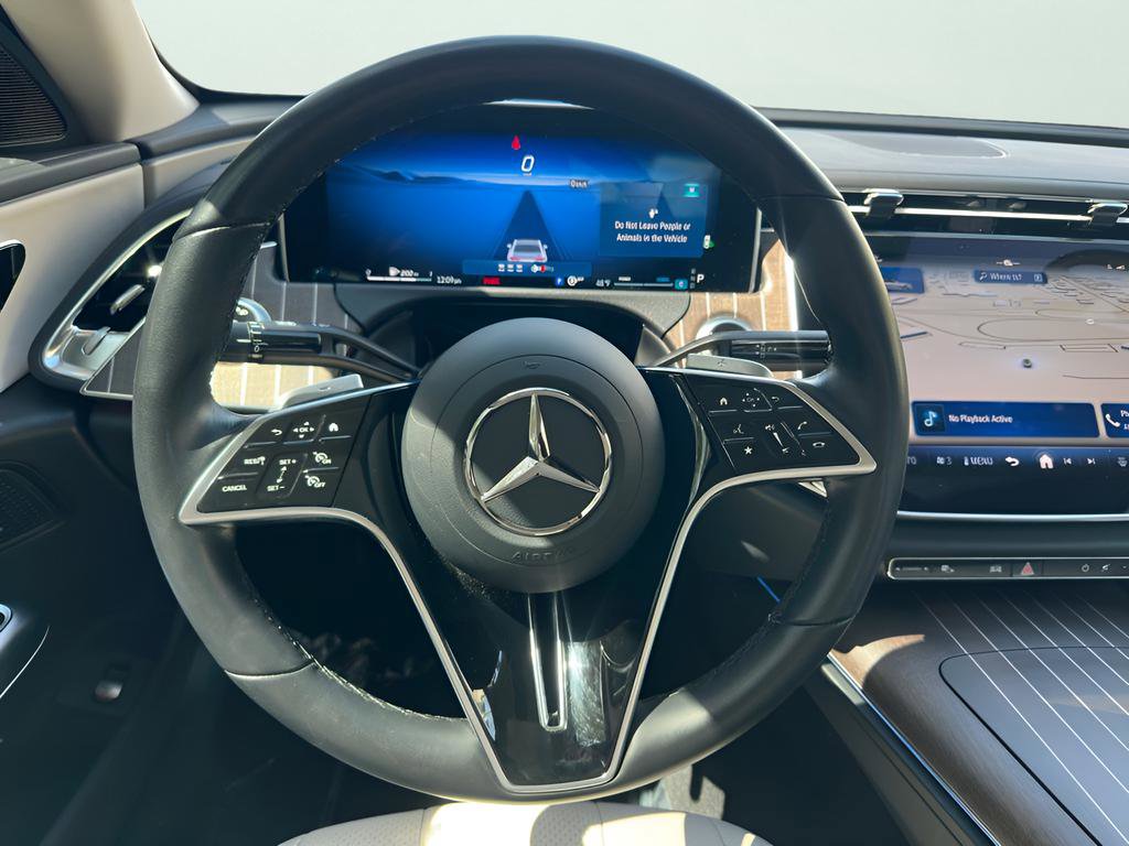 Used 2025 Mercedes-Benz E 350 4MATIC Sedan image 29