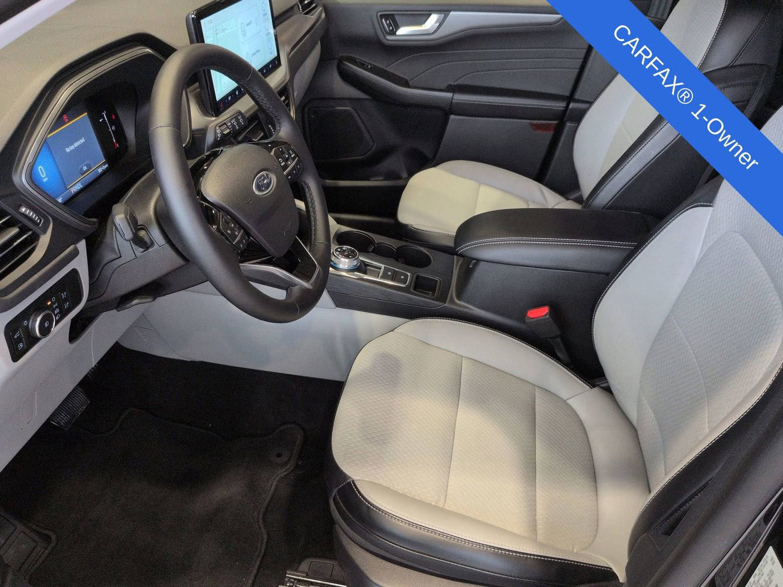 Used 2025 Ford Escape SE image 19