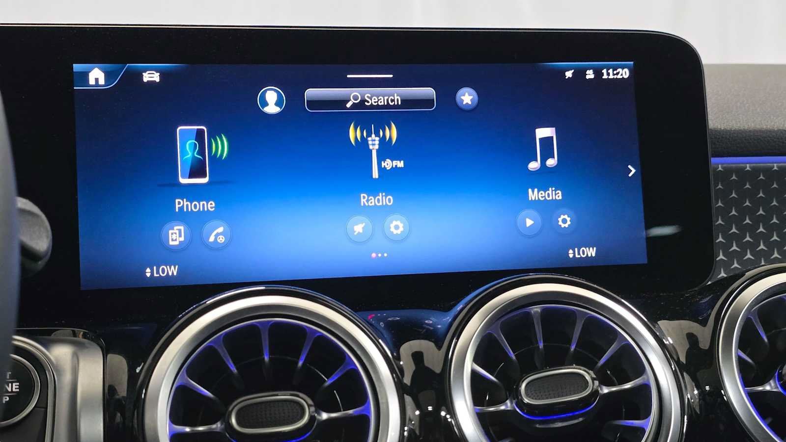 Used 2026 Mercedes-Benz GLB 250 4MATIC image 32