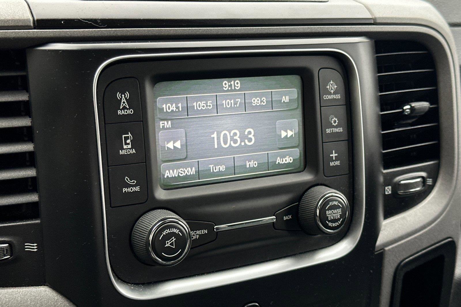 Used 2015 RAM 1500 Express image 17