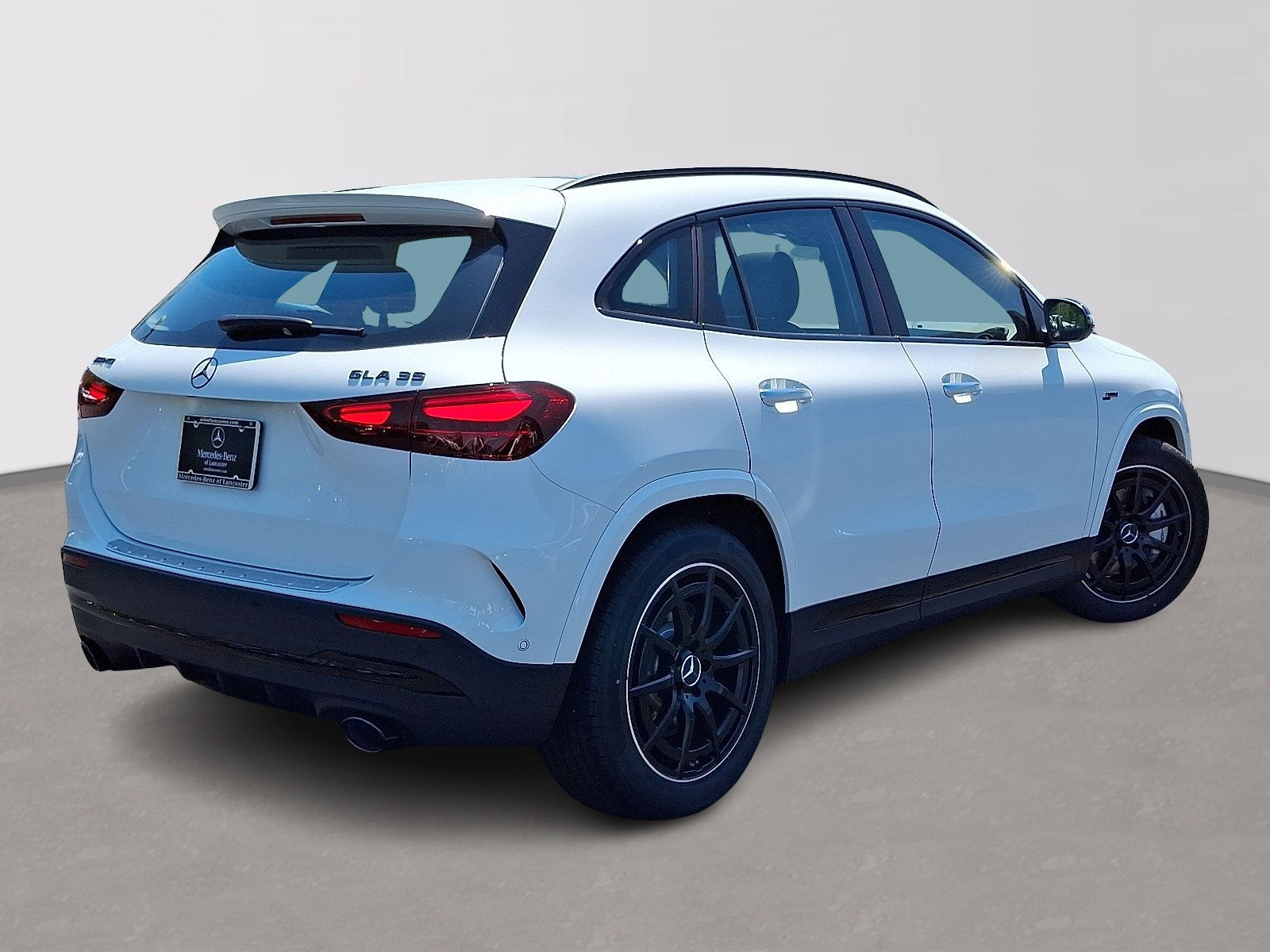 New 2026 Mercedes-Benz GLA 35 AMG 4MATIC image 4