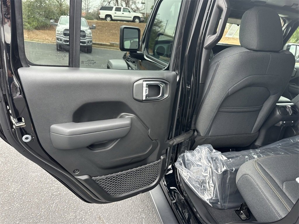 New 2025 Jeep Wrangler Sport S image 18