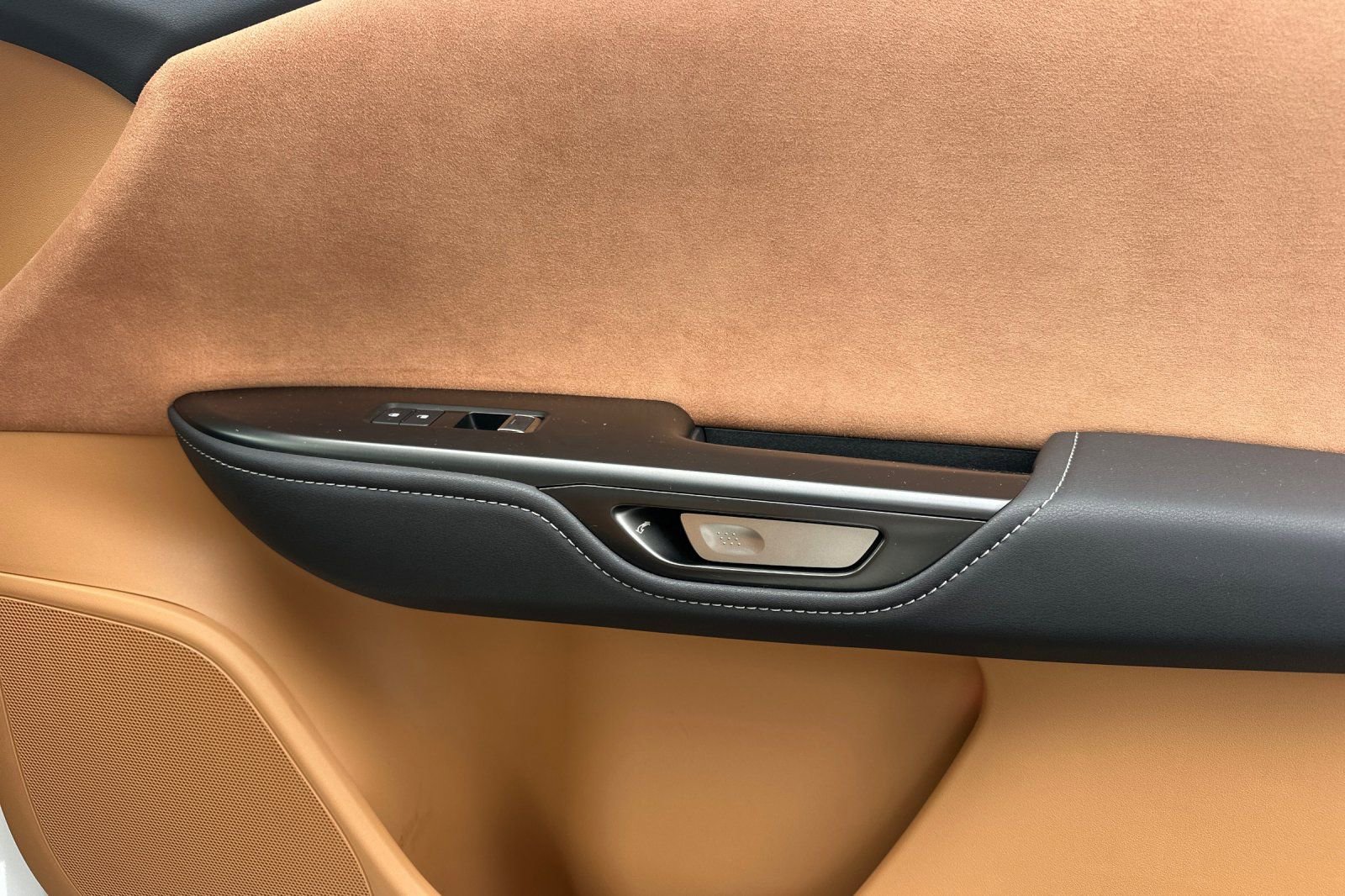 Used 2023 Lexus RZ 450e Premium image 21