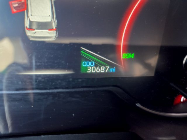 Used 2025 Toyota RAV4 XLE FWD image 36