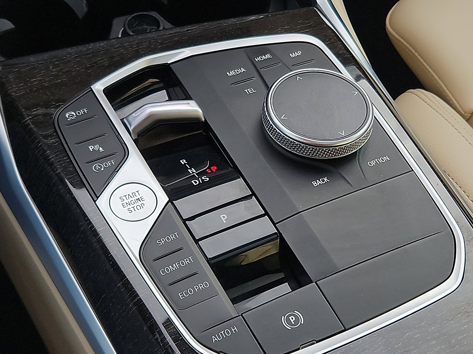 Used 2023 BMW 330i xDrive Sedan w/ Driving Assistance Package image 25