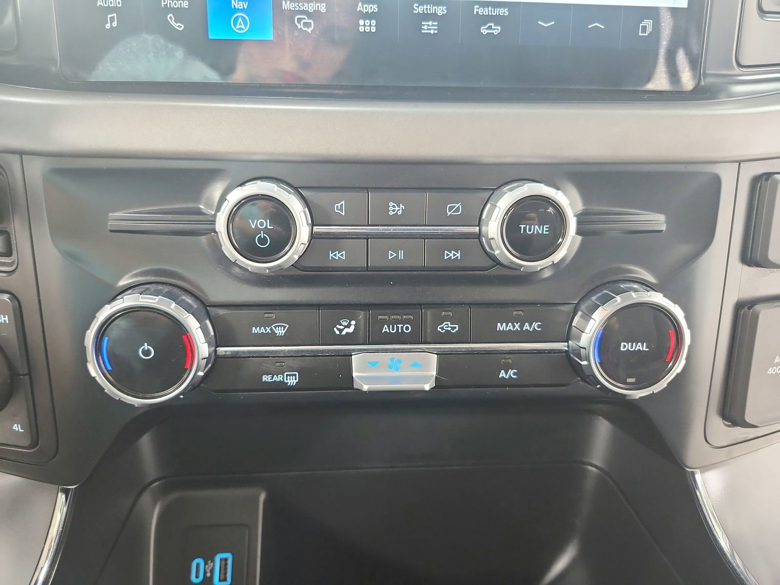 Used 2024 Ford F150 XLT w/ Mobile Office Package image 31