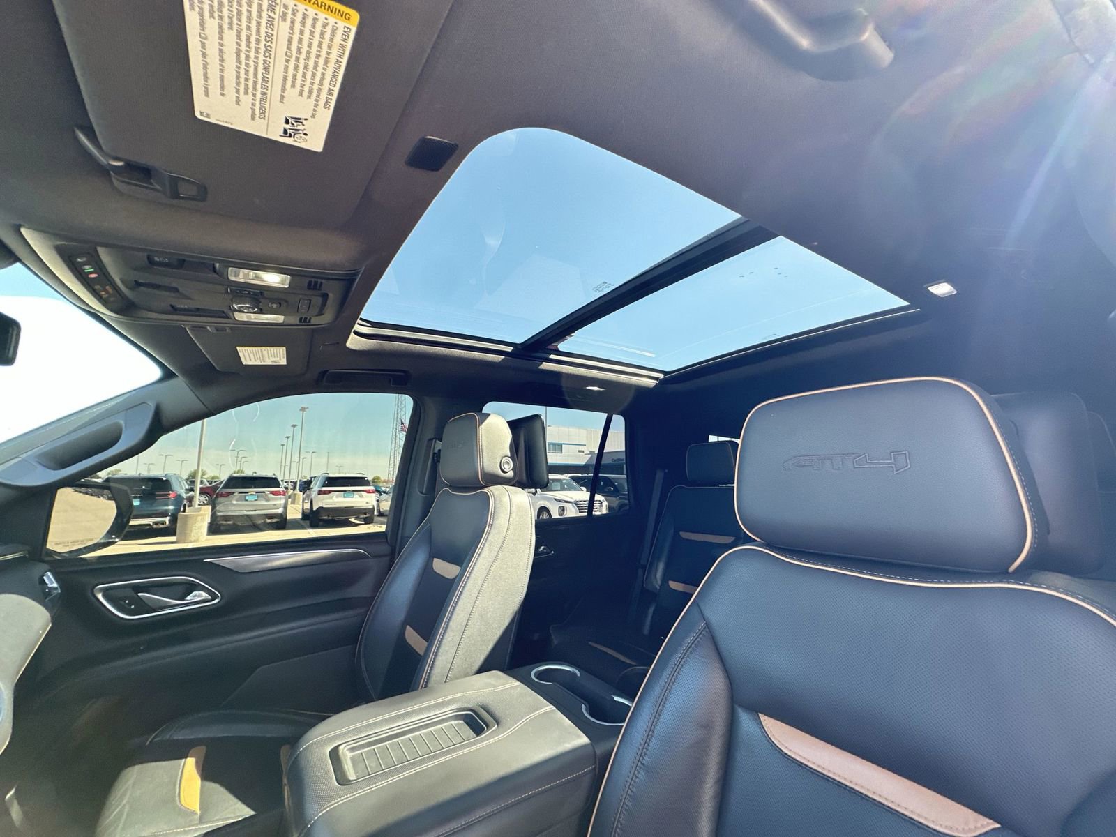 Used 2021 GMC Yukon AT4 w/ AT4 Premium Package AWD/4WD image 19