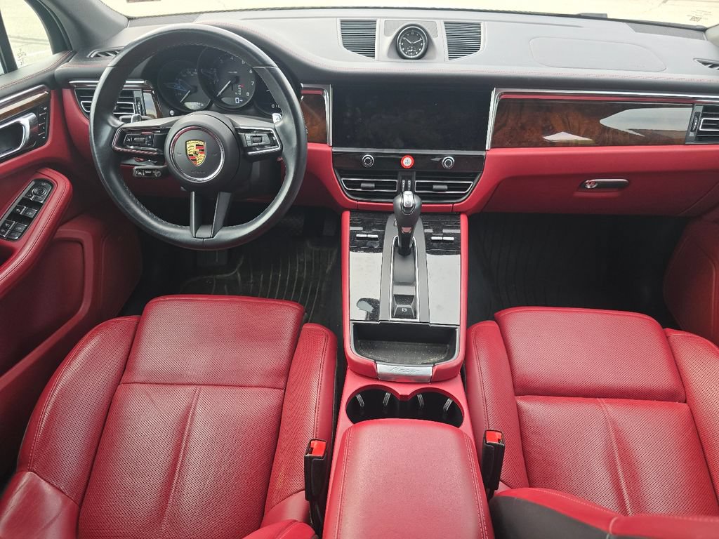 Used 2023 Porsche Macan Turbo AWD/4WD image 16