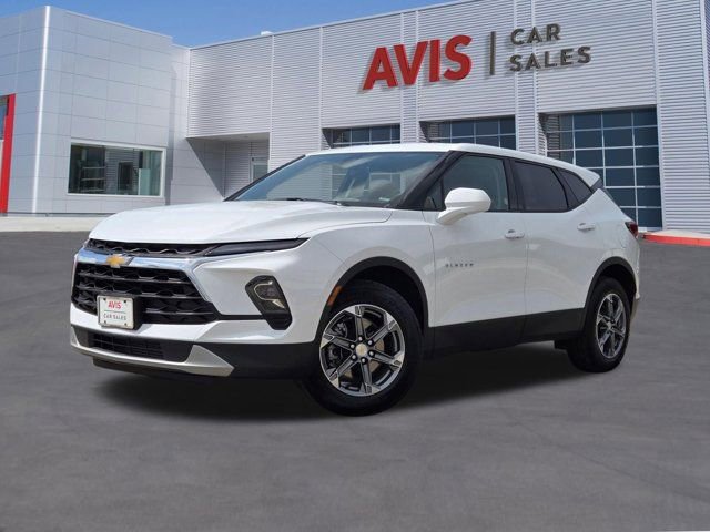 Used 2025 Chevrolet Blazer LT FWD image 1