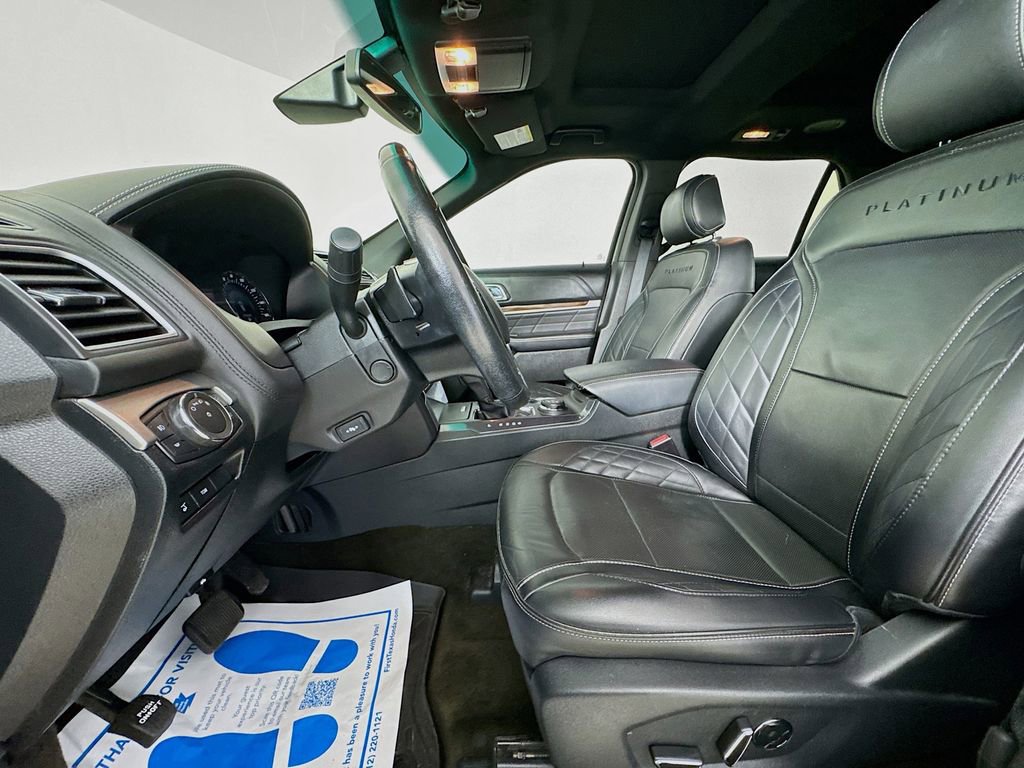 Used 2016 Ford Explorer Platinum image 25