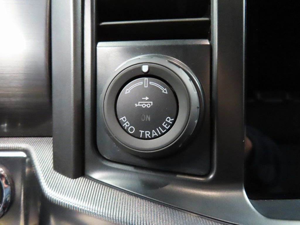 Used 2025 Ford F150 Lariat AWD/4WD image 59