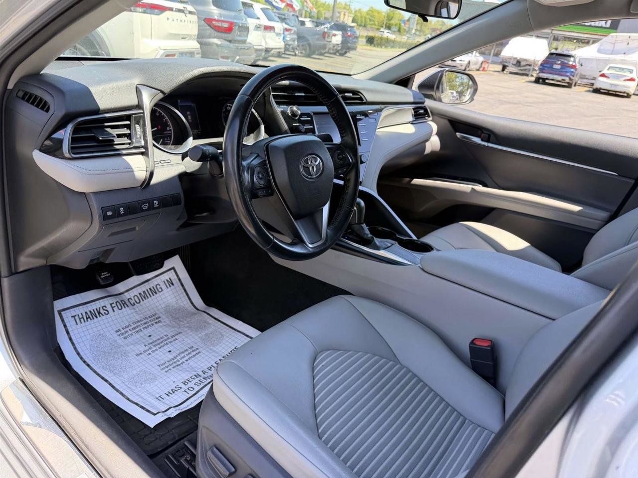 Used 2019 Toyota Camry SE w/ Protection Package (Q2) FWD image 10