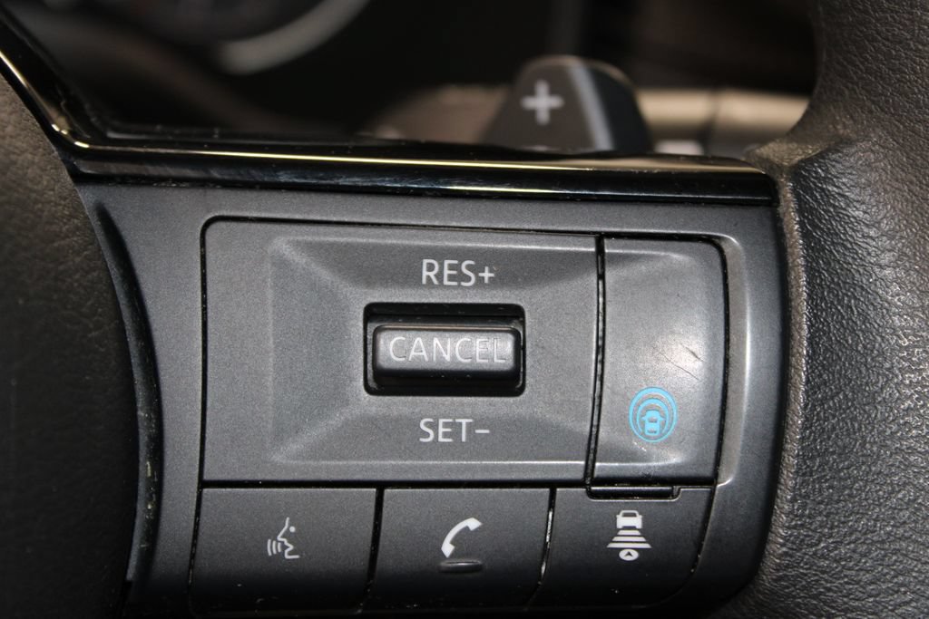 Used 2023 Nissan Rogue SV AWD/4WD image 41