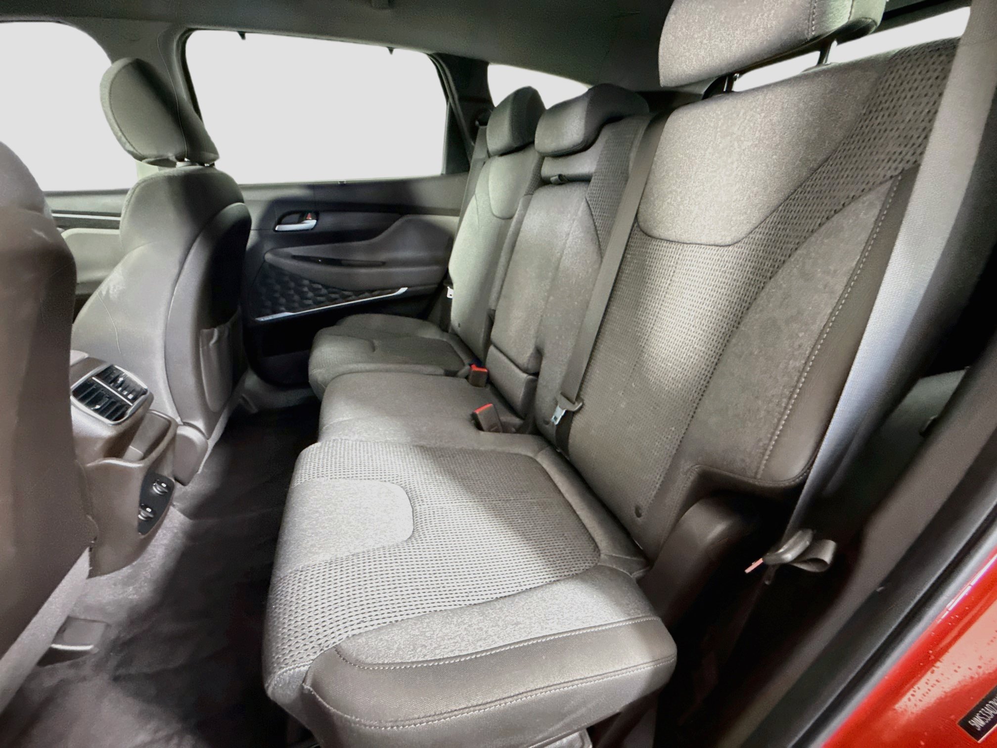 Used 2019 Hyundai Santa Fe SEL FWD image 25