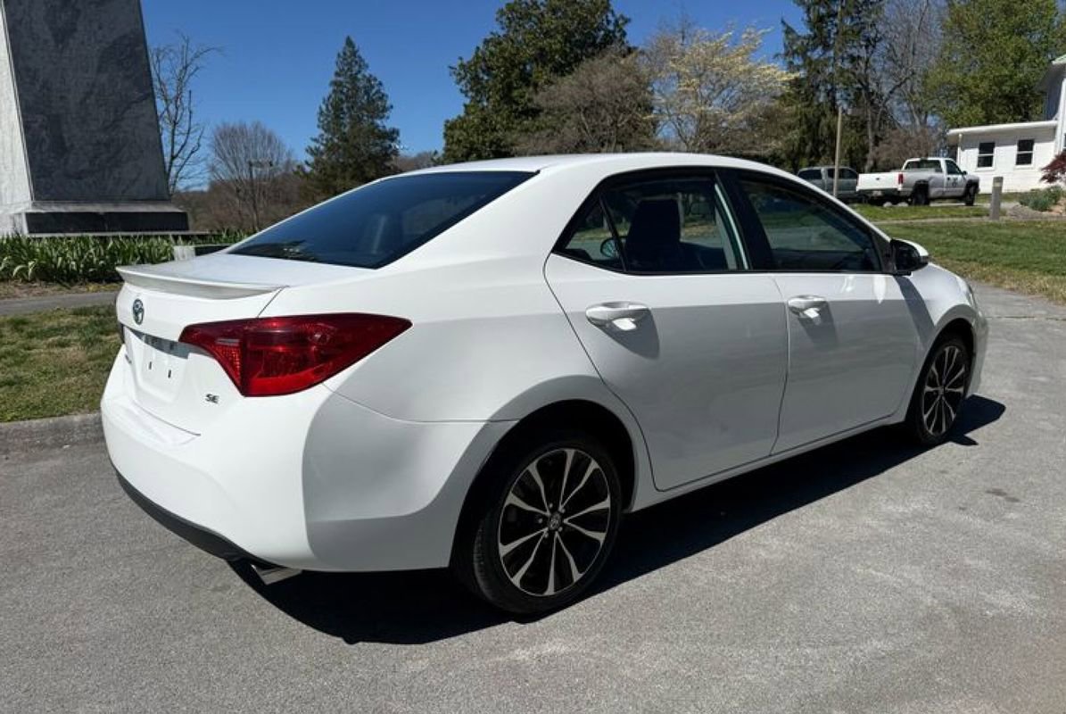 Used 2017 Toyota Corolla SE image 7