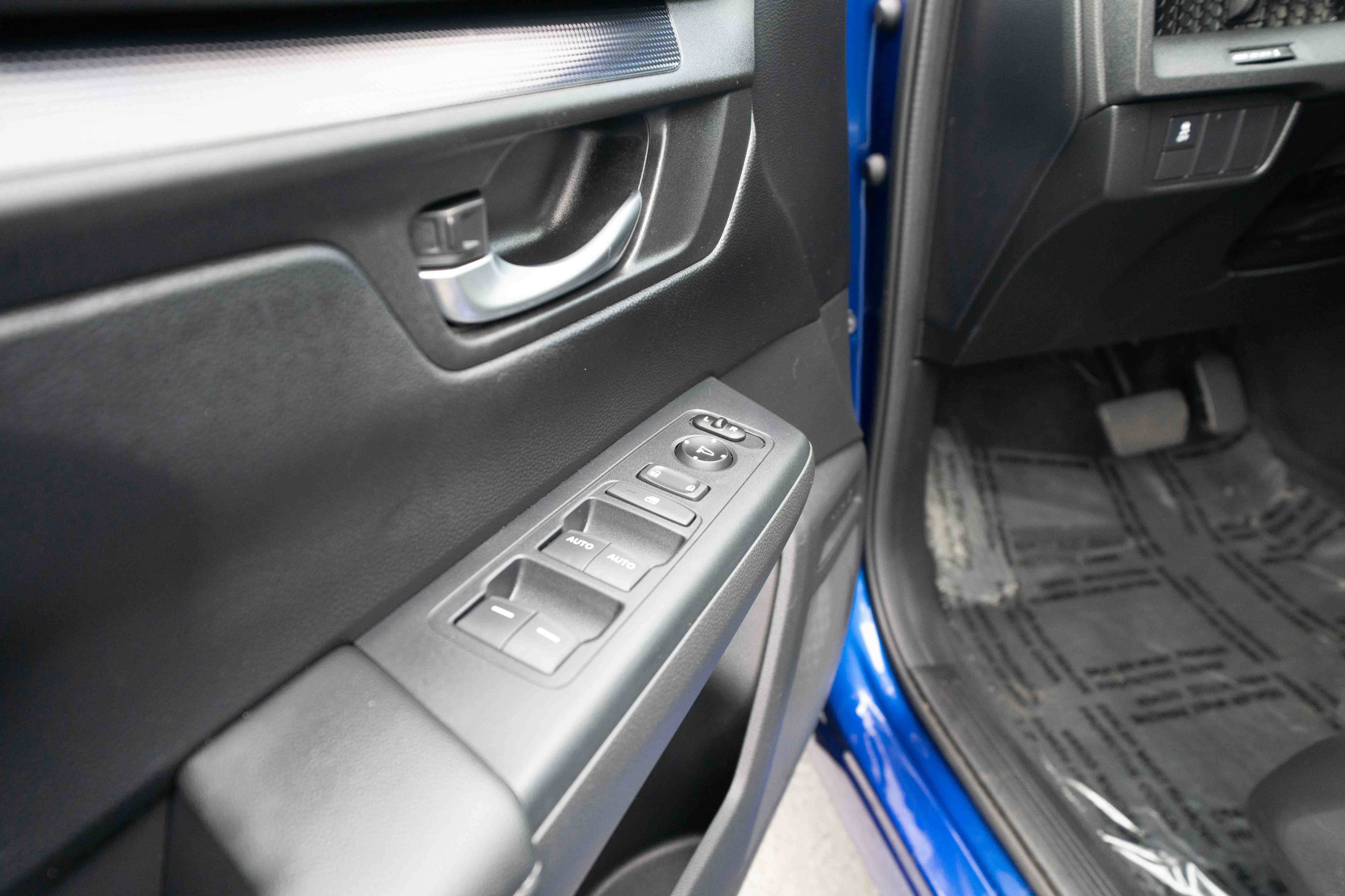 Certified 2024 Honda CR-V EX image 7