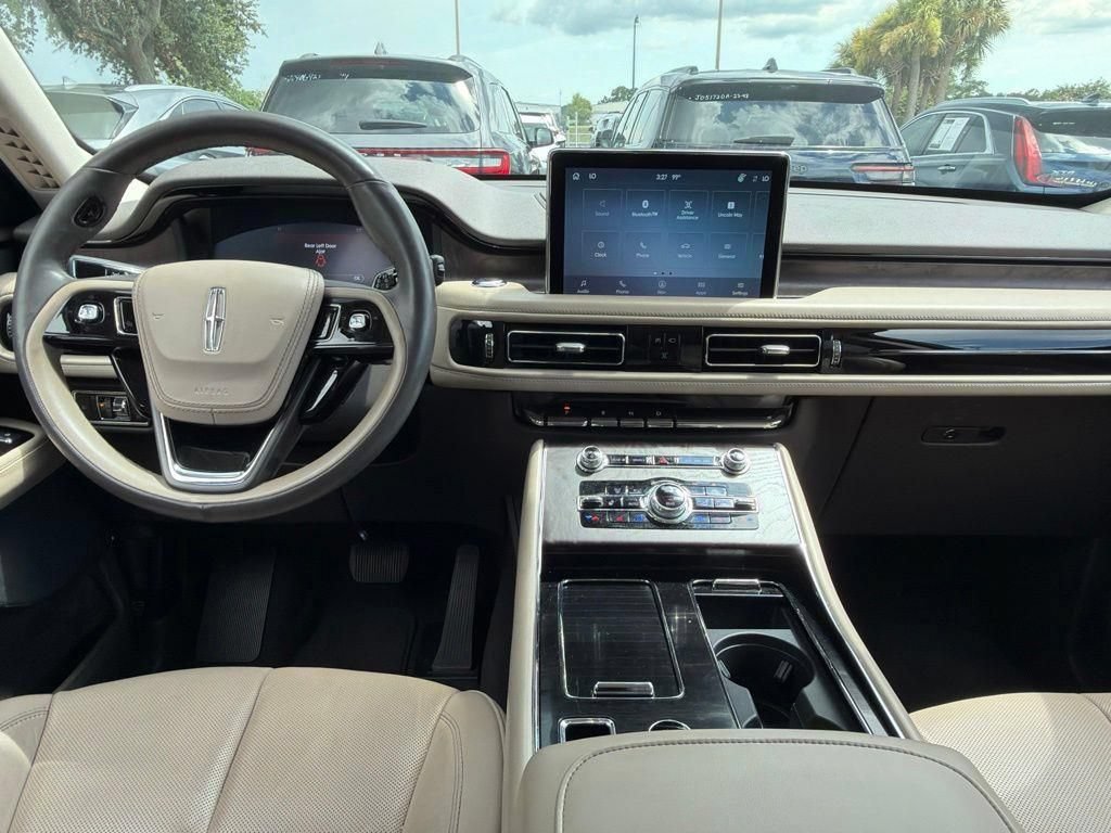 Used 2021 Lincoln Aviator Reserve w/ Elements Package Plus RWD image 10