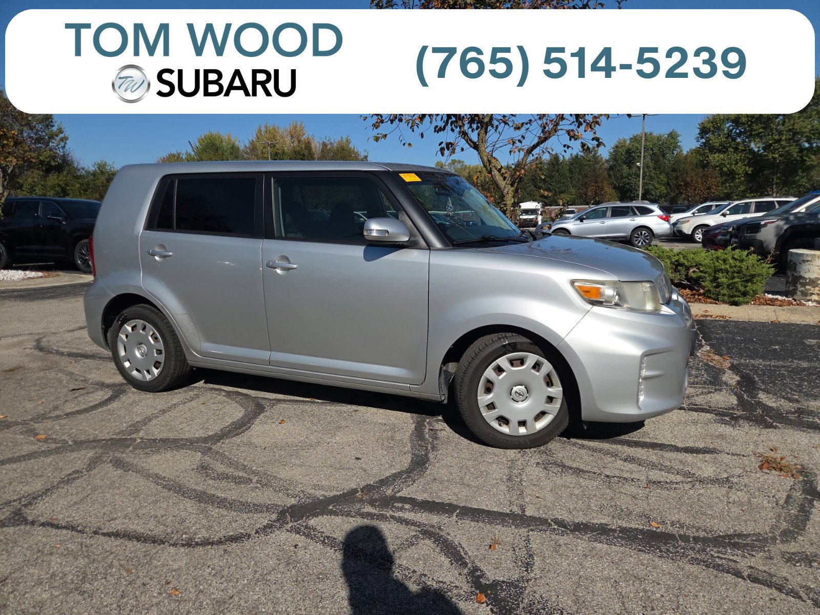 Used 2015 Scion xB FWD image 1