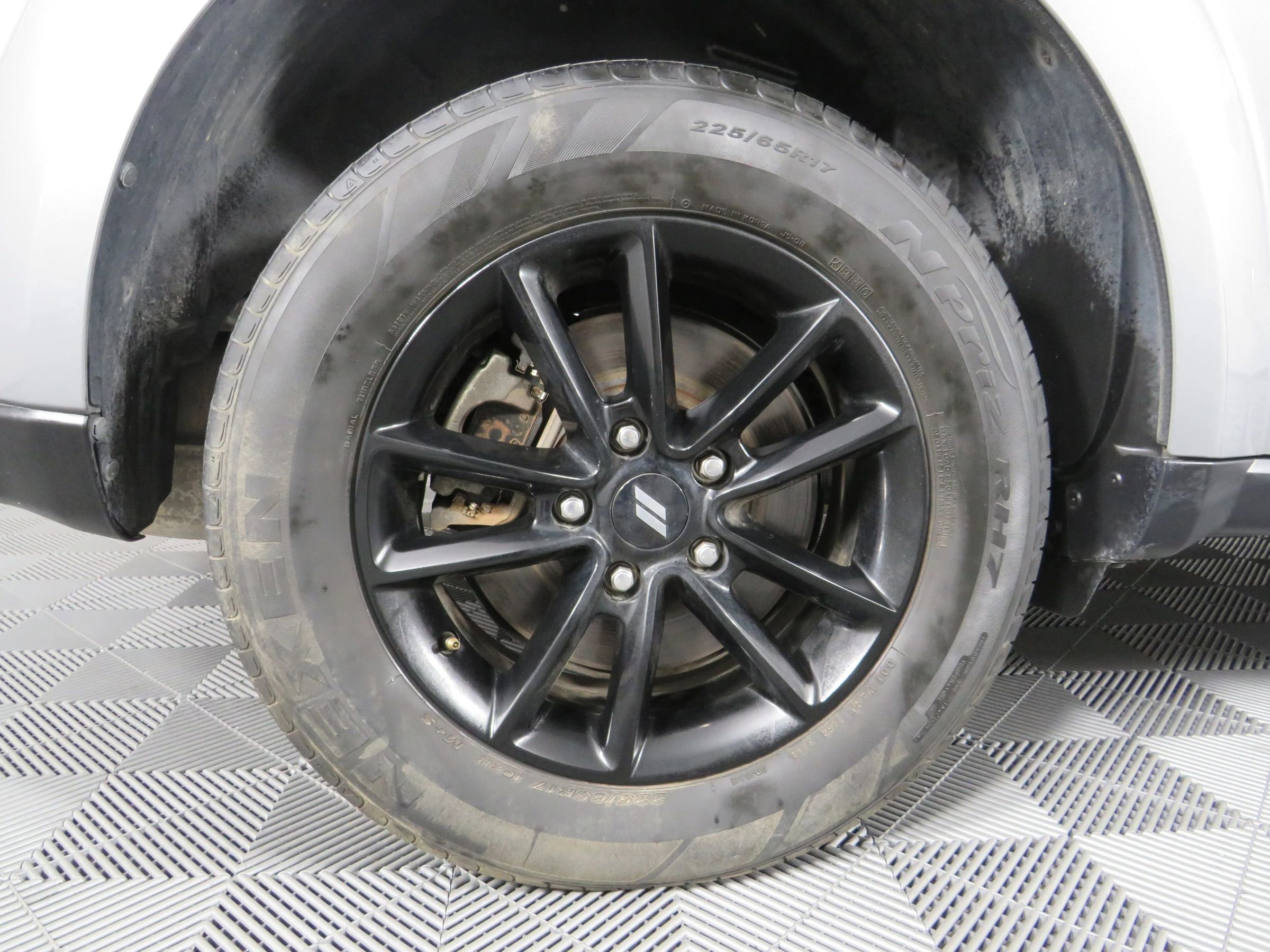 Used 2019 Dodge Journey SE w/ Blacktop Package FWD image 46