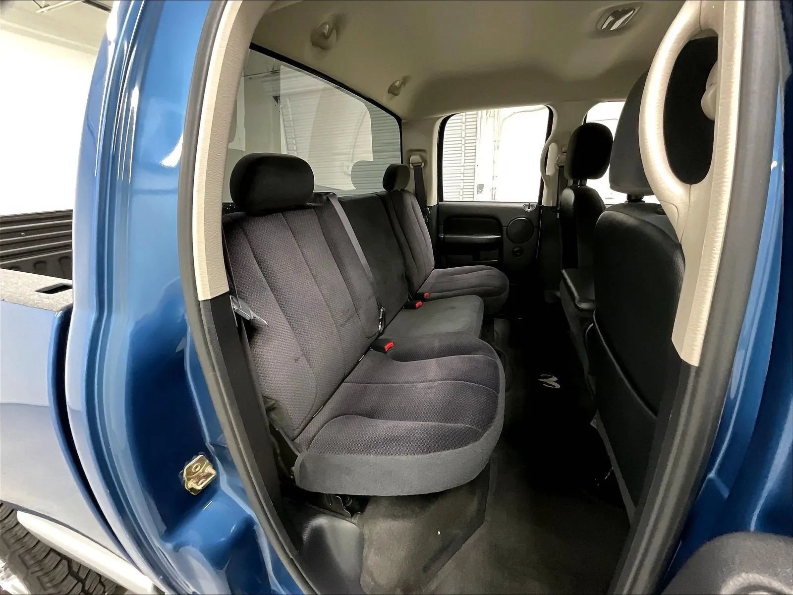 Used 2004 Dodge Ram 2500 Truck SLT w/ Trailer Tow Group AWD/4WD image 15