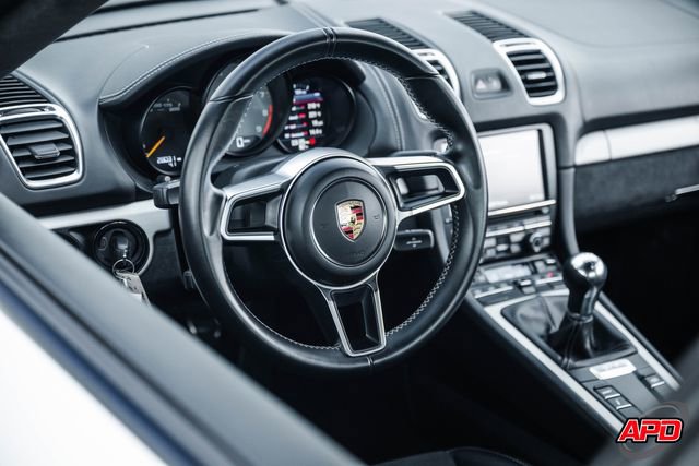 Used 2016 Porsche Cayman GT4 RWD image 7
