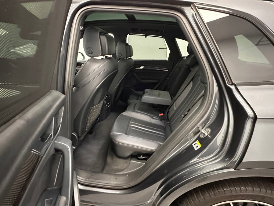 Used 2023 Audi SQ5 Prestige w/ Prestige Package AWD/4WD image 36
