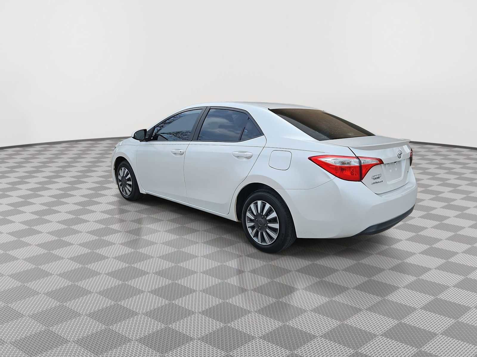 Used 2014 Toyota Corolla LE image 6
