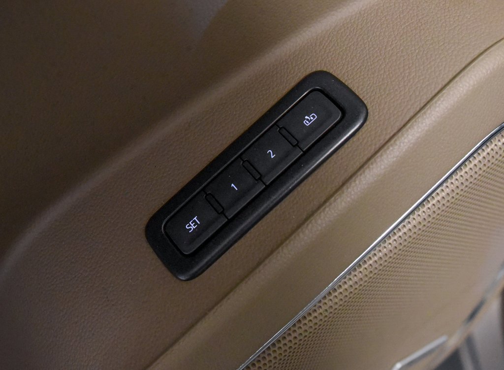 Used 2019 Chevrolet Tahoe Premier image 16