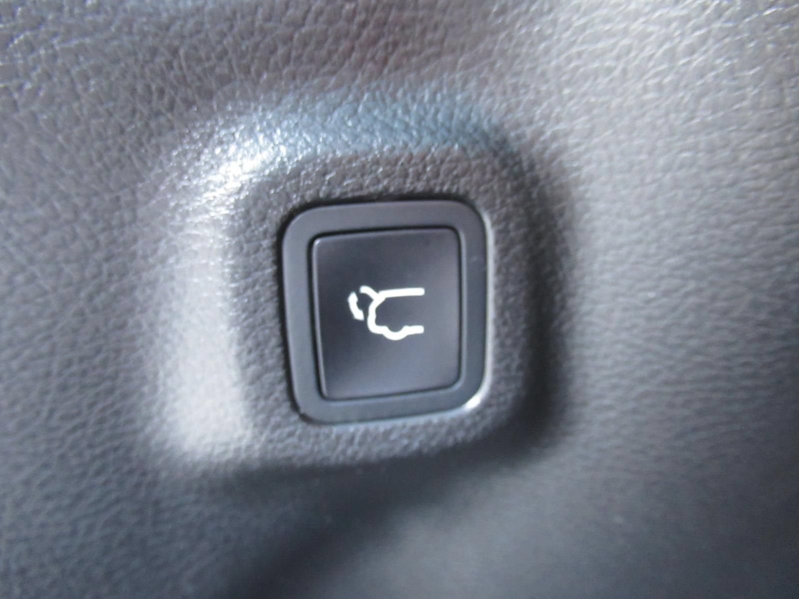 Certified 2026 Jeep Compass Limited AWD/4WD image 36