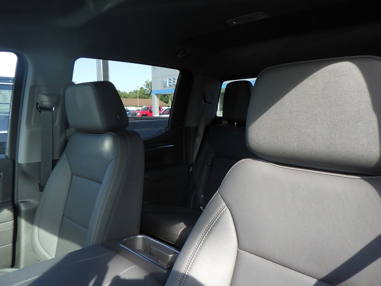 New 2026 GMC Sierra 1500 SLT w/ SLT Premium Plus Package image 4