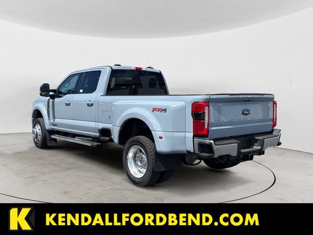 Certified 2025 Ford F450 Lariat w/ FX4 Off-Road Package AWD/4WD image 3