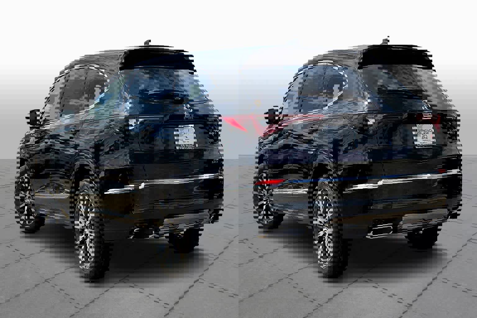 Used 2025 Acura MDX FWD w/ Technology Package image 11