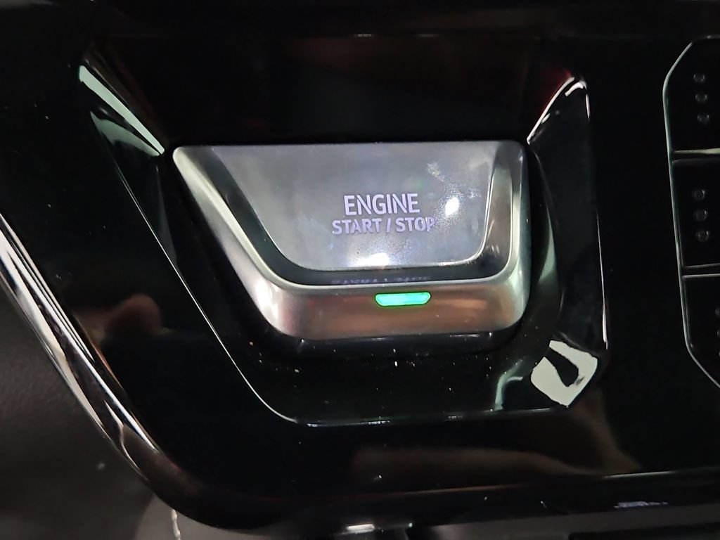 Certified 2025 GMC Sierra 2500 Denali Ultimate w/ Max Trailering Package AWD/4WD image 23
